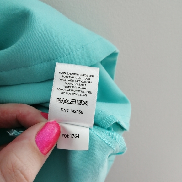 Figs Casma 3 Pocket Scrub Top Limited Edition Colour XXS - Picture 11 of 15